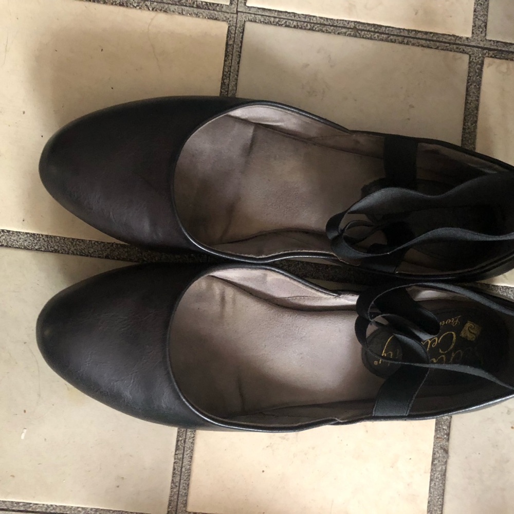 Women's Black Ballet Flats